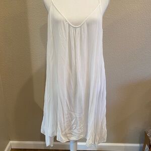 Elegant White Sleeveless Swim Cover